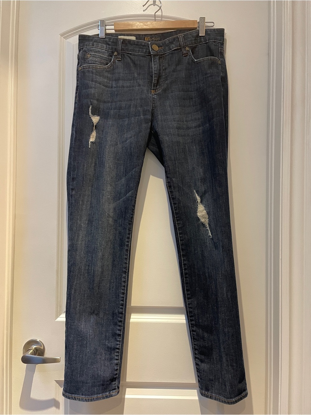 KUT from the Kloth Catherine Boyfriend Distressed Jeans Size 10